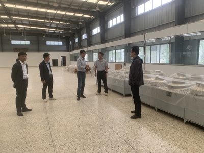 九江茶產(chǎn)業(yè)研究院院長江和源來九江調(diào)研茶葉深加工產(chǎn)業(yè)